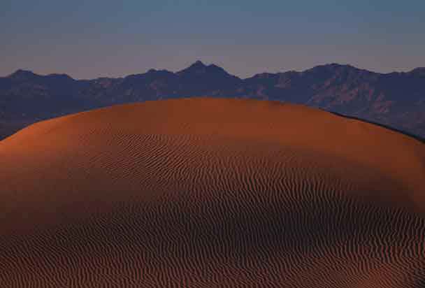 Imperial Sand Dunes (a.k.a., Glamis Dunes or Algodones Dunes) in the southern California desert